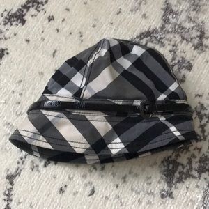Burberry hat
